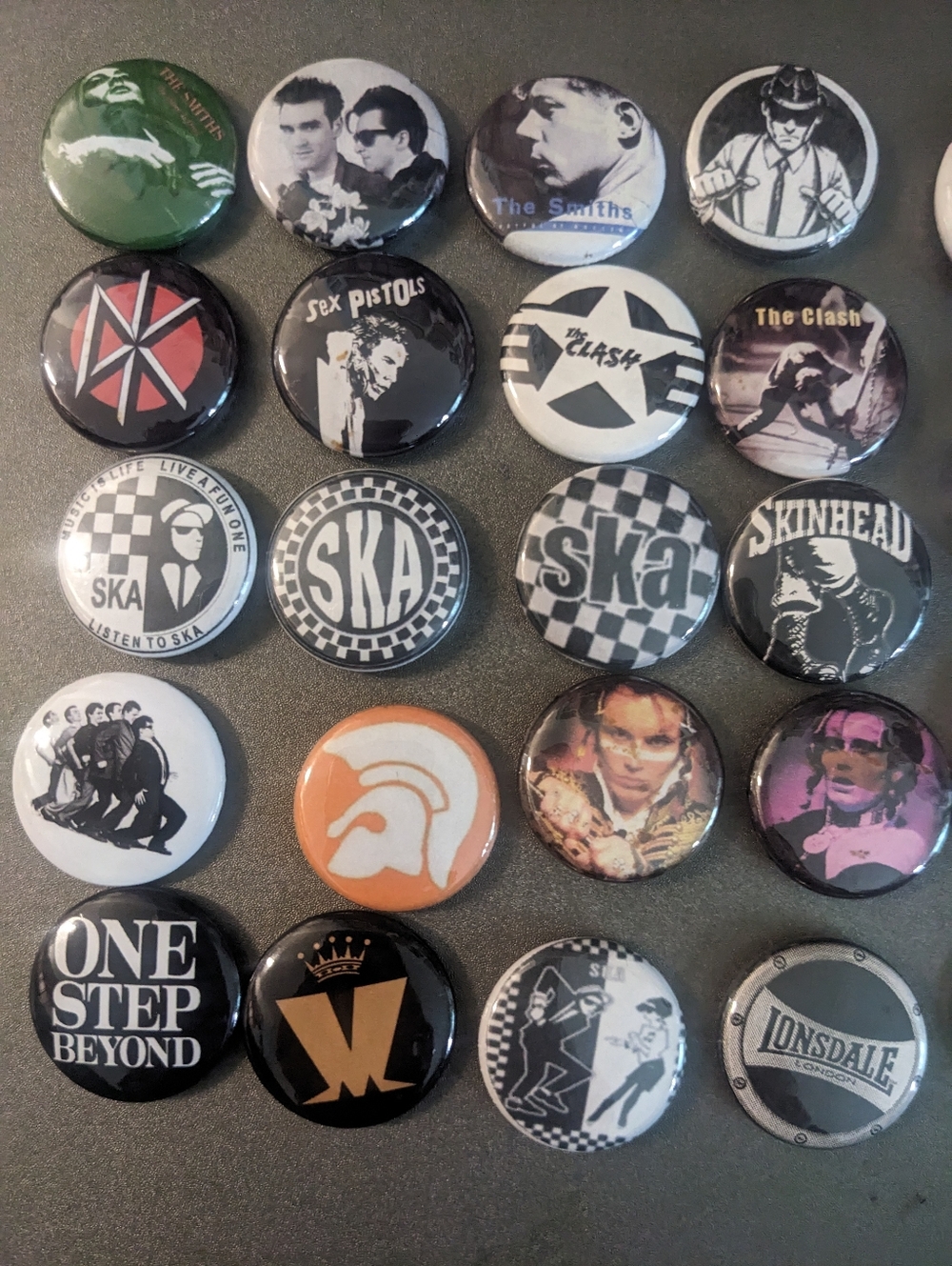 36 Punk Ska 80's Buttons - Picture 2 of 3